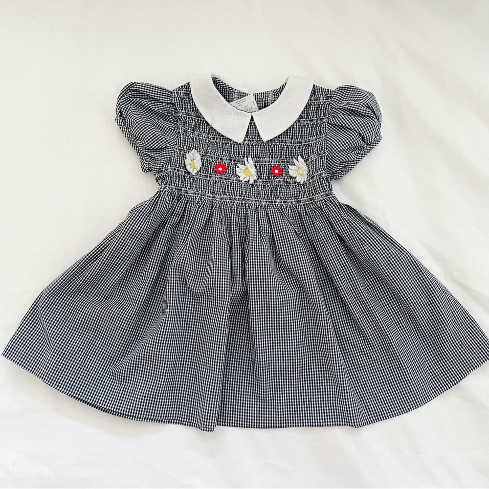 VINTAGE // Bonnie Jean Smocked Daisy Dress